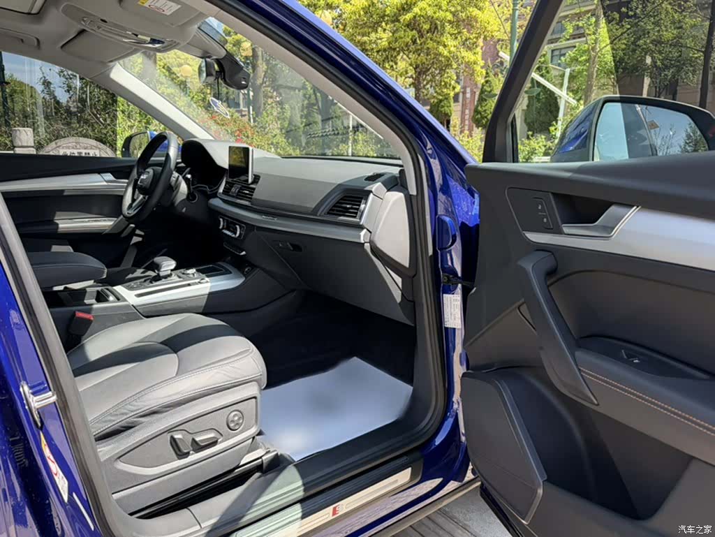 Audi Q5L, 2019 20