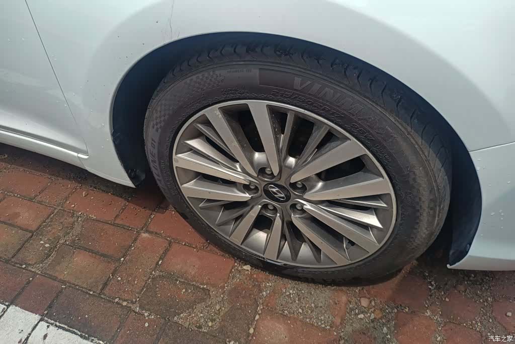 Hyundai GLS, 2018 6