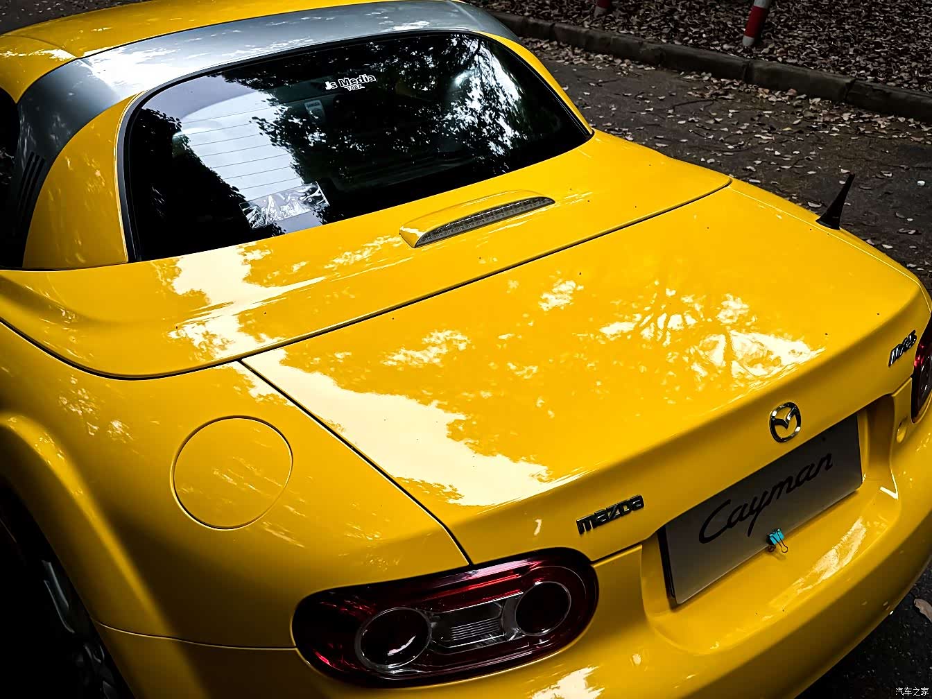 Mazda MX-5, 2011 7