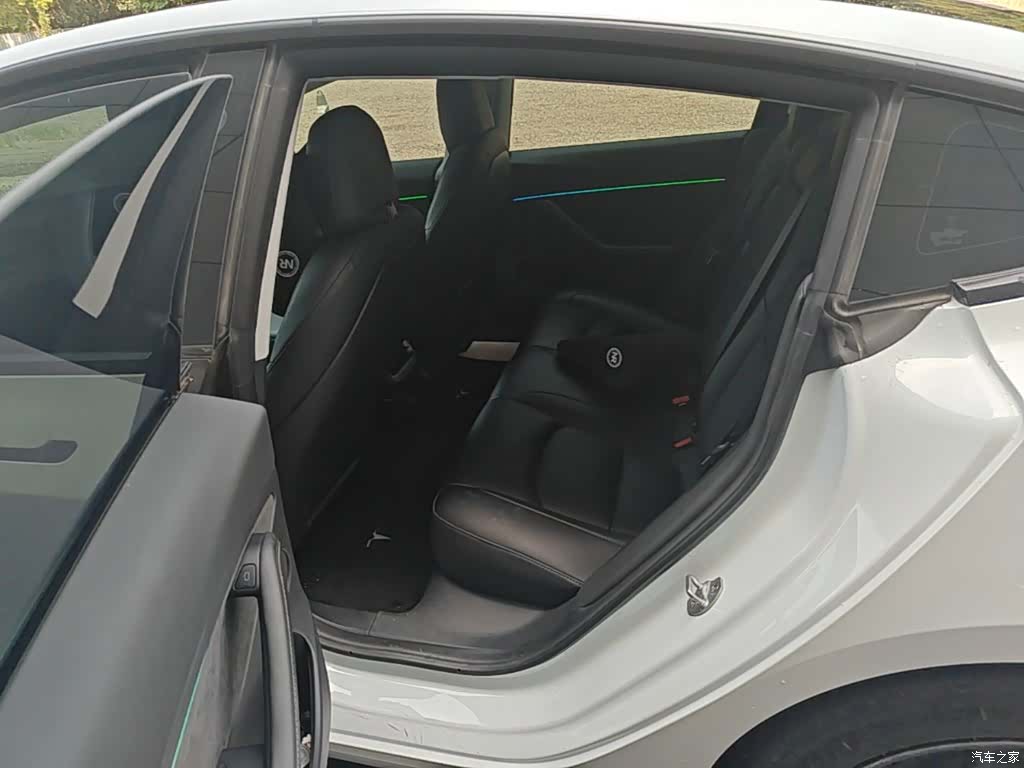 Tesla Model 3, 2023 17