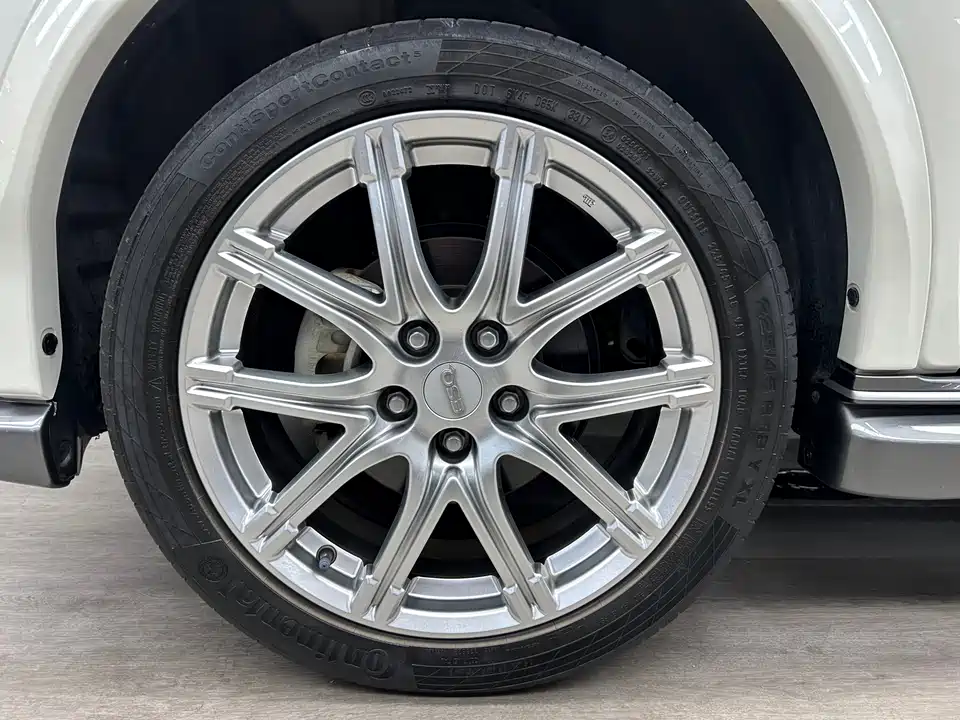 Infiniti ESQ Infiniti ESQ