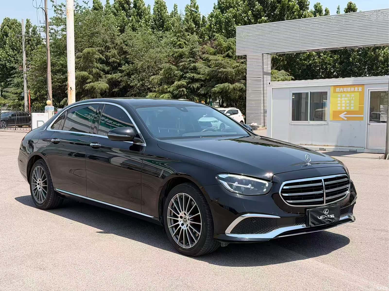 Mercedes-Benz E-Class, 2021 3