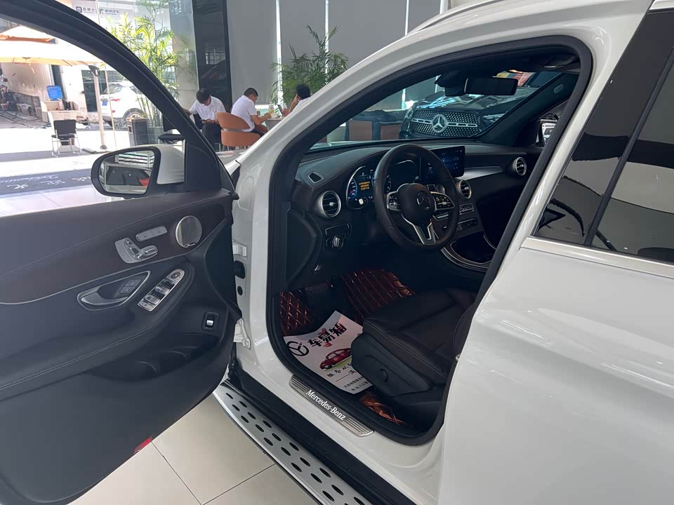 Mercedes-Benz GLC Mercedes-Benz GLC