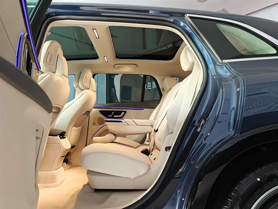 Mercedes-Benz EQS SUV