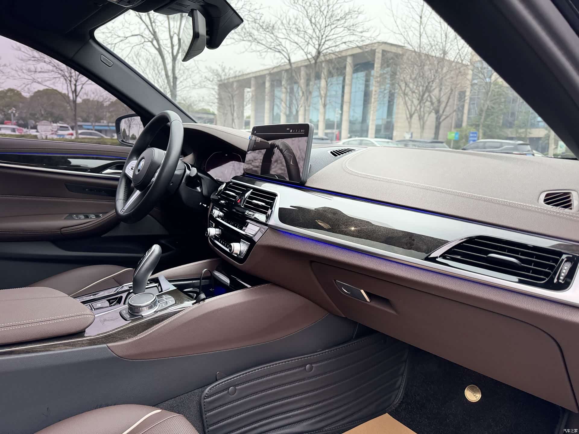 BMW 5 Series, 2023 все фото