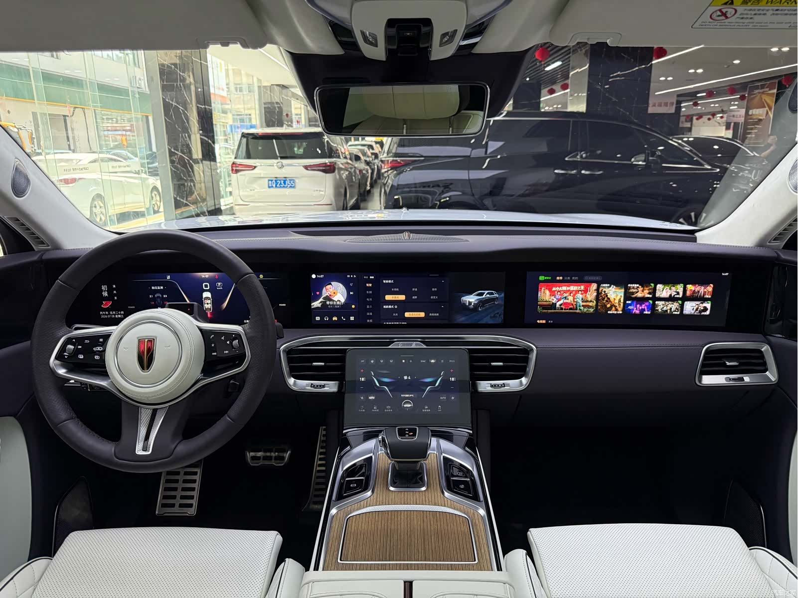 Hongqi E-HS9, 2023 все фото