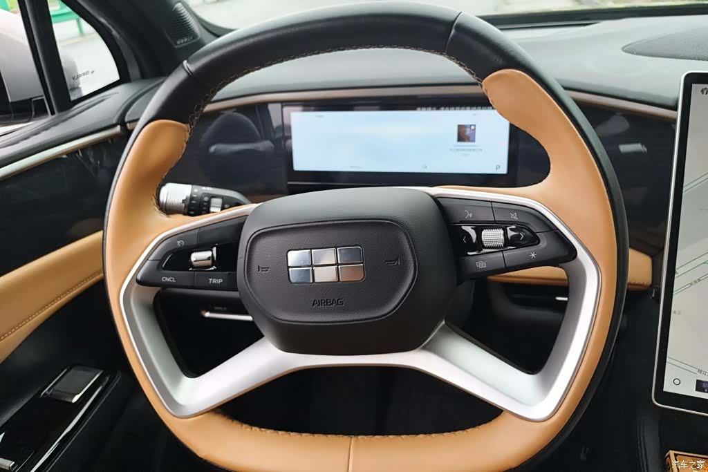 Geely Galaxy L7, 2023 15