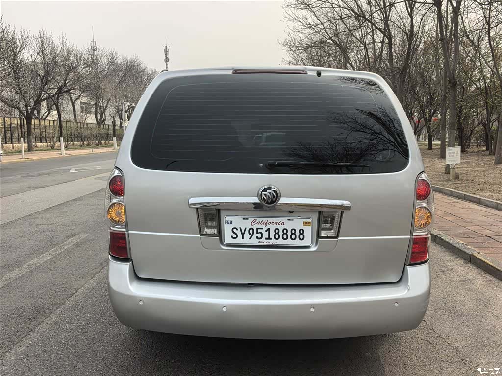 Buick GL8, 2011 все фото