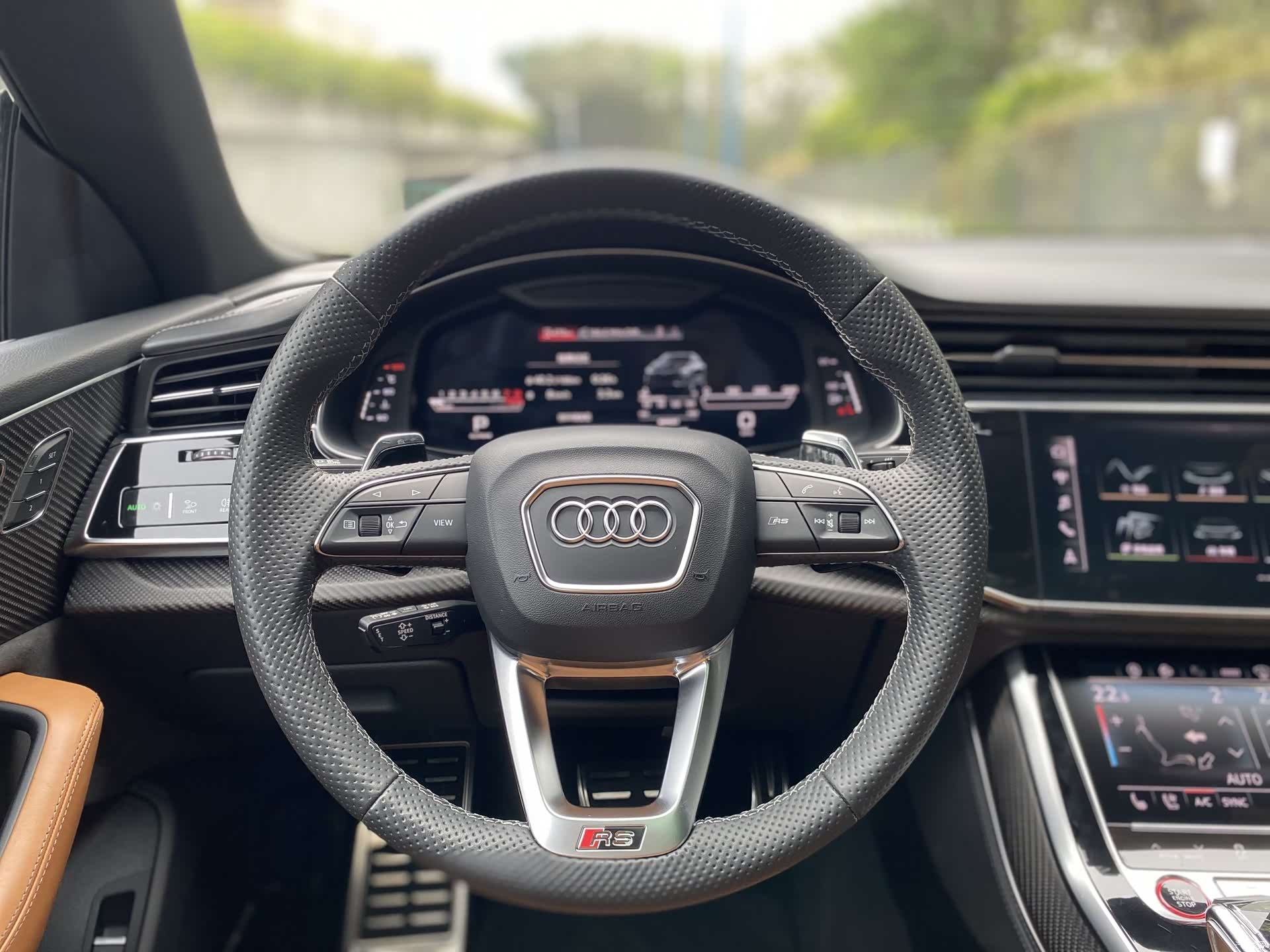 Audi Q8, 2022 10