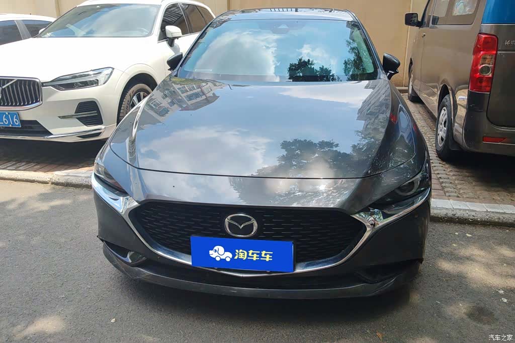 Mazda Mazda3, 2022 2