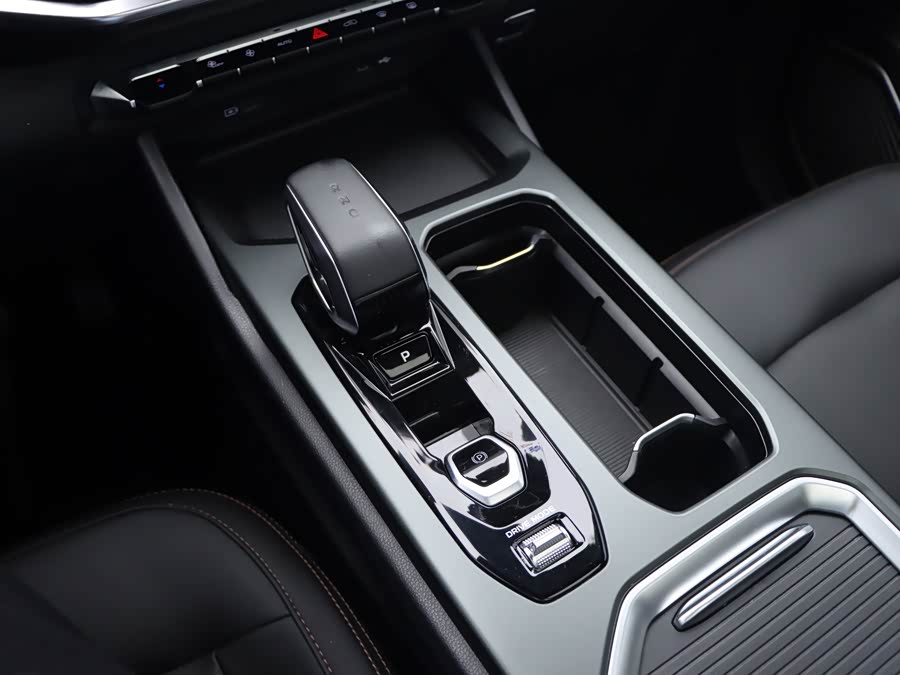 Geely Haoyue L 2024, фото 19