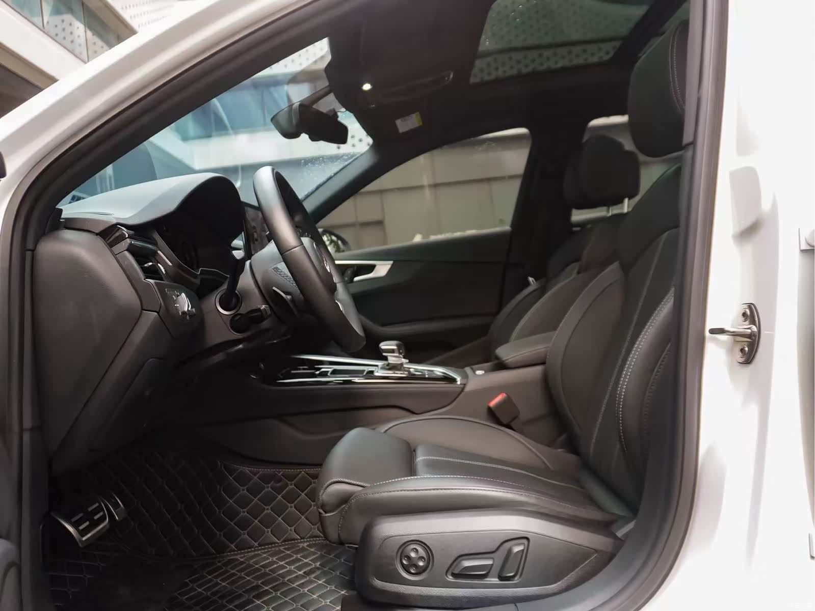 Audi A4L, 2023 10