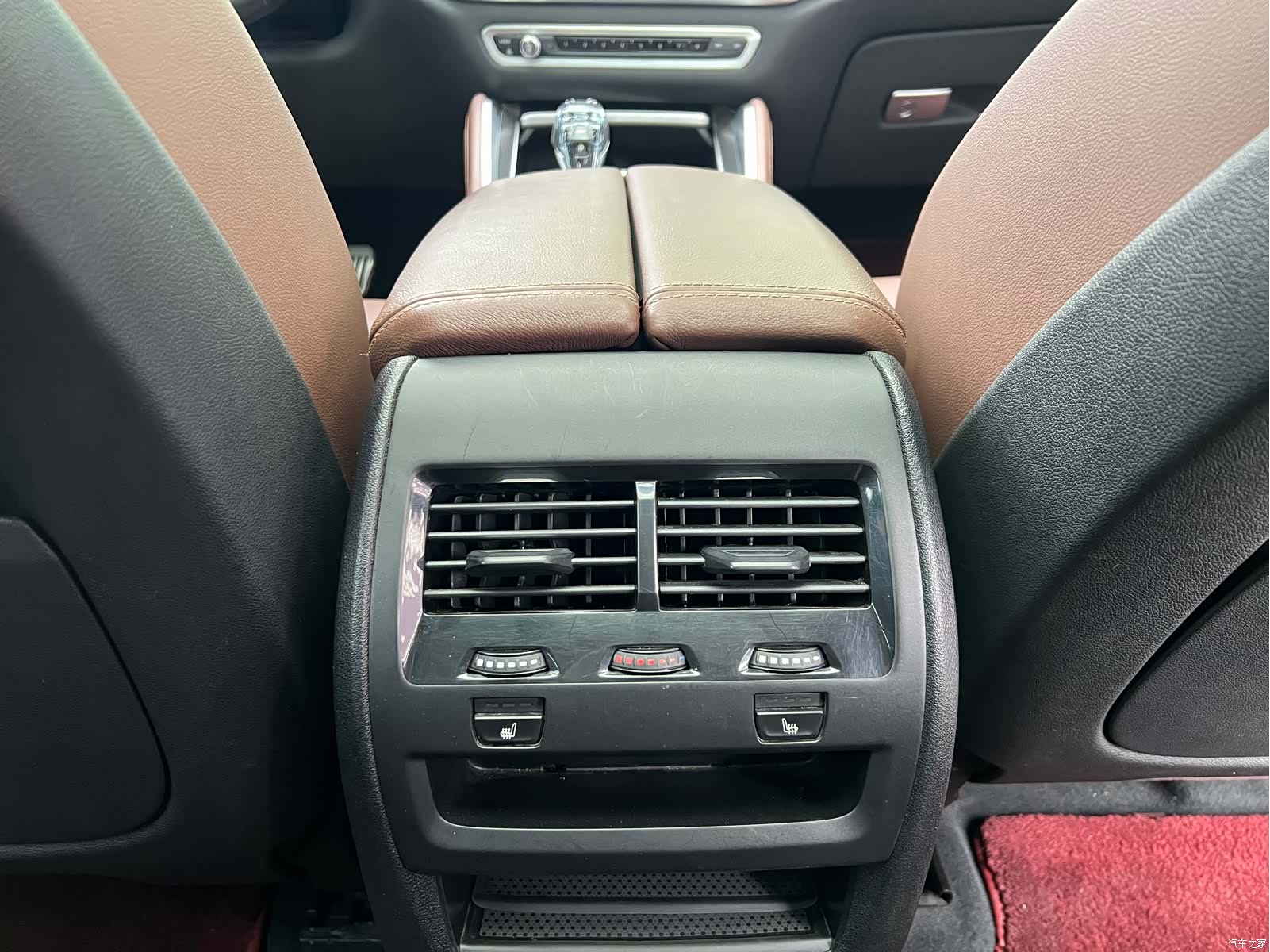 BMW X6, 2021 9
