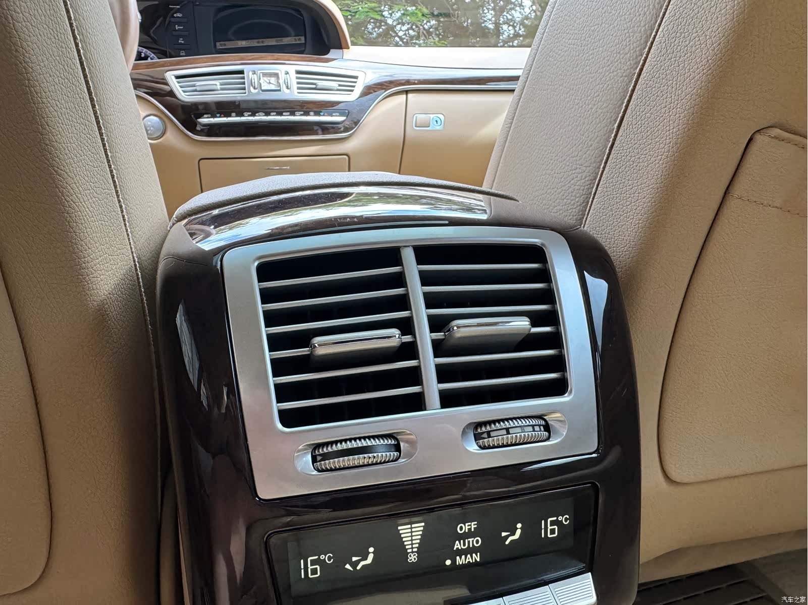 Mercedes-Benz S-Class, 2010 21