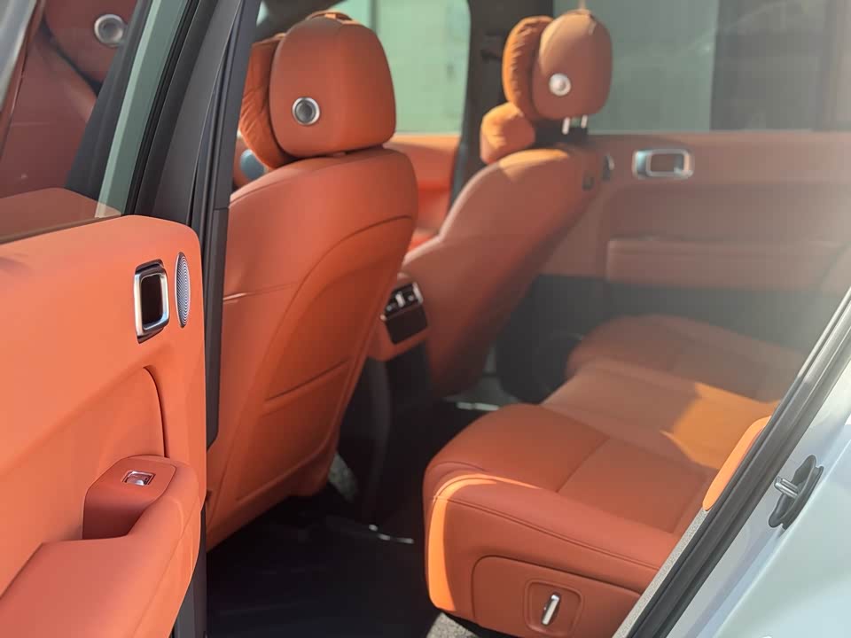 Li Auto Ideal L6