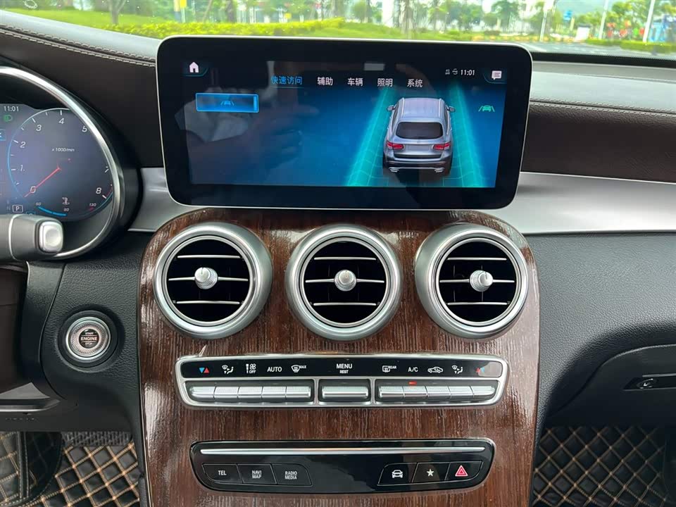 Mercedes-Benz GLC Mercedes-Benz GLC