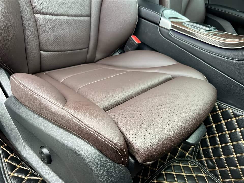 Mercedes-Benz GLC Mercedes-Benz GLC