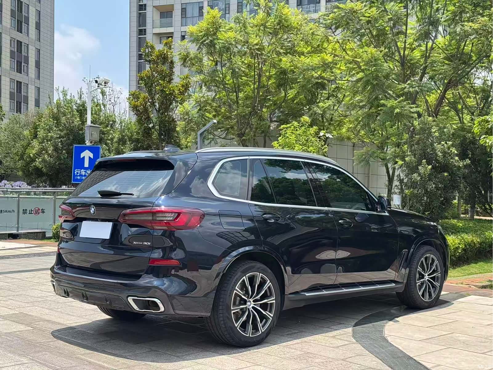 BMW X5, 2021 9