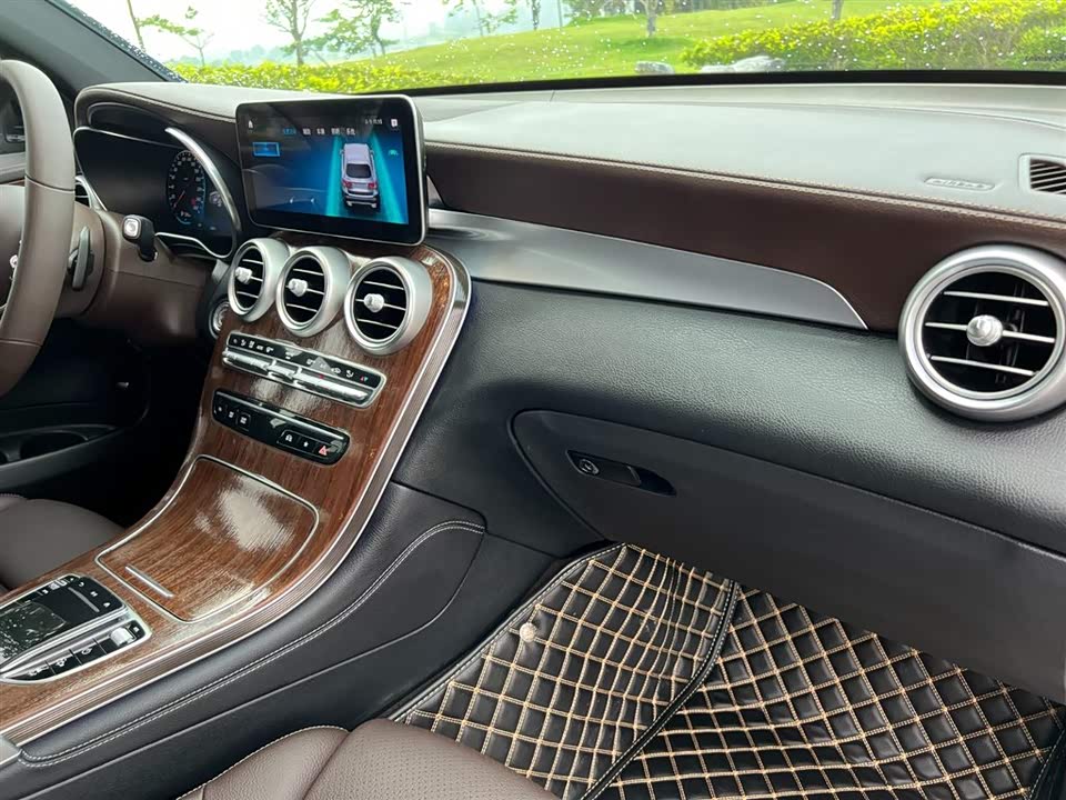 Mercedes-Benz GLC Mercedes-Benz GLC