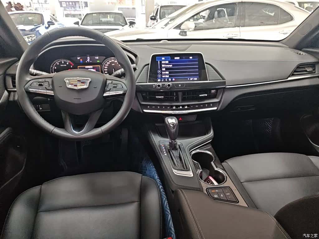 Cadillac CT4, 2022 10