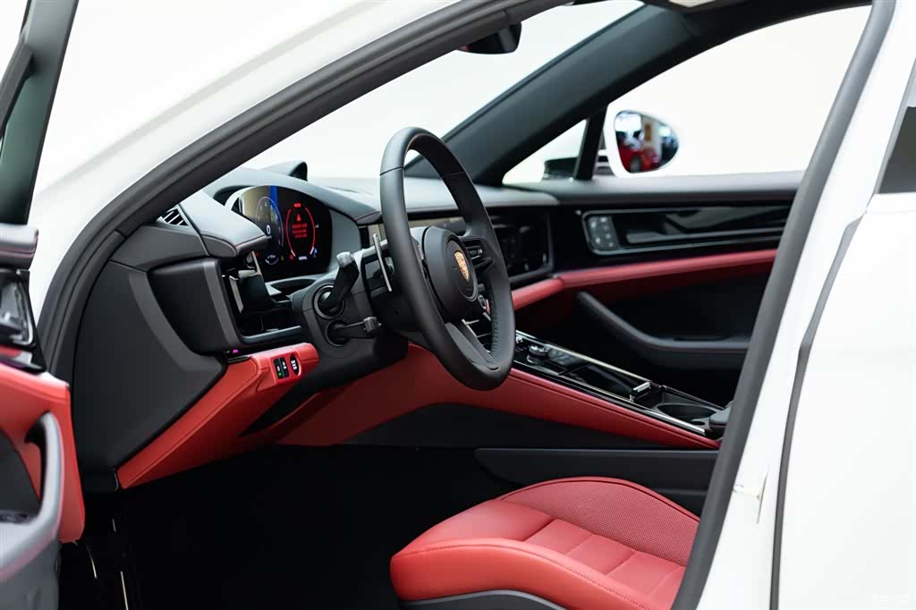 Porsche Panamera, 2024 10
