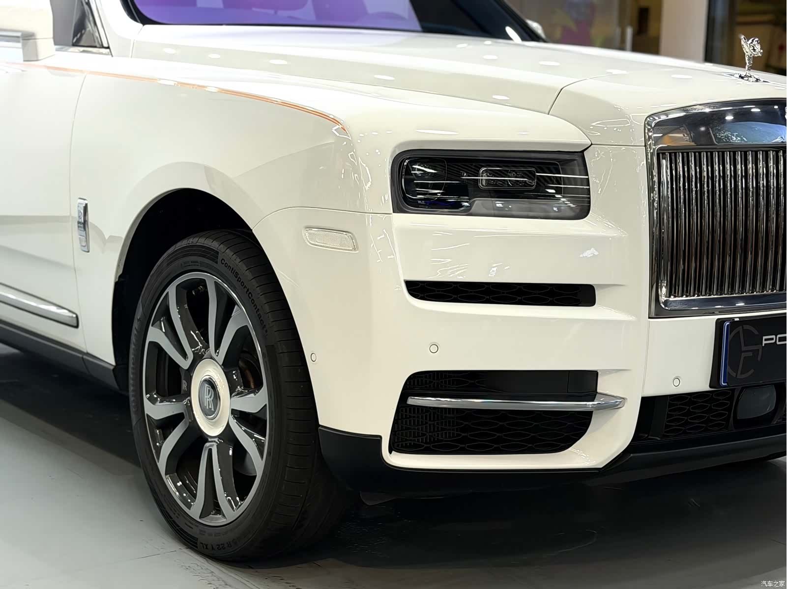 Rolls-Royce Cullinan, 2023 14