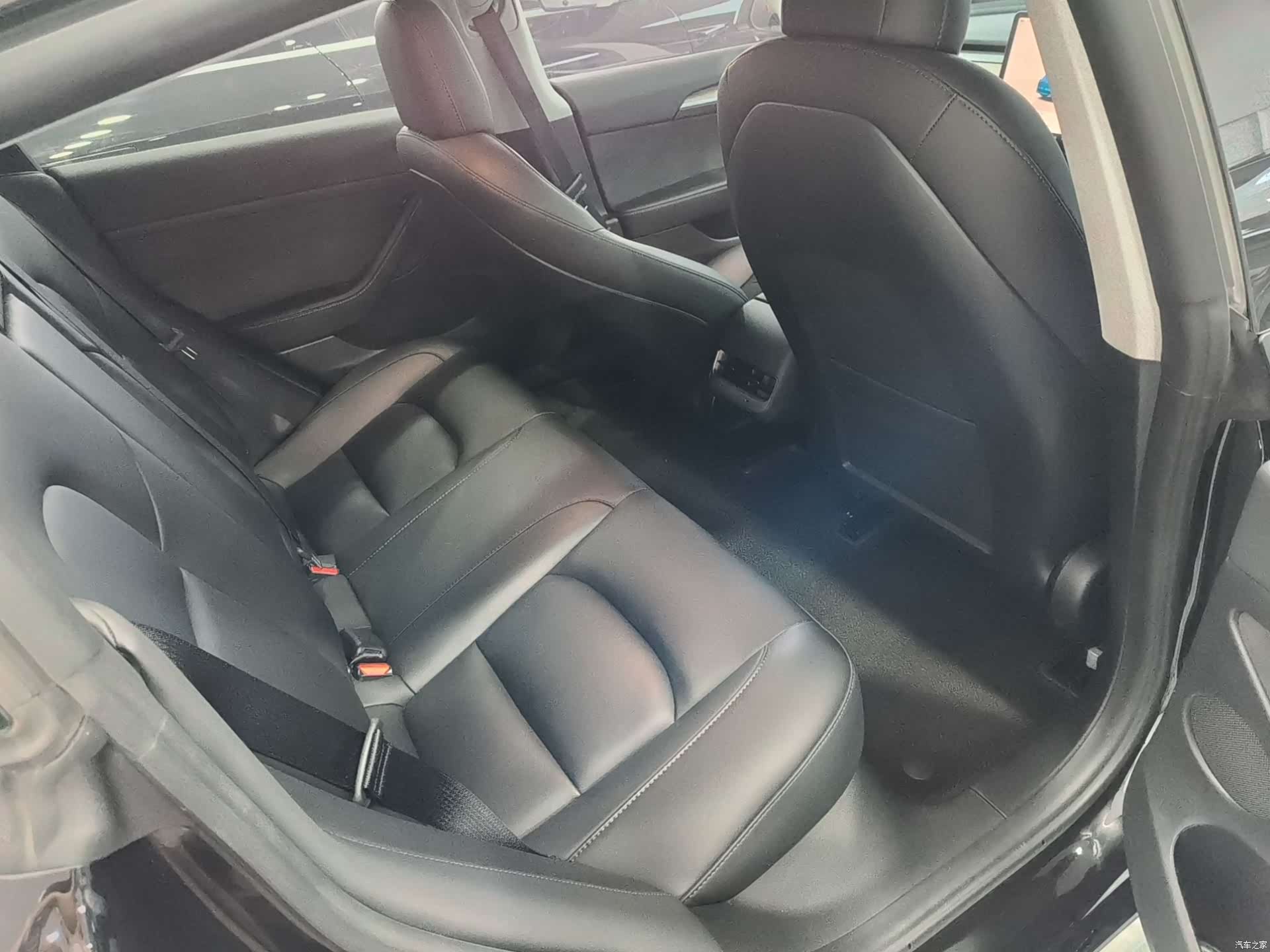 Tesla Model 3, 2023 6