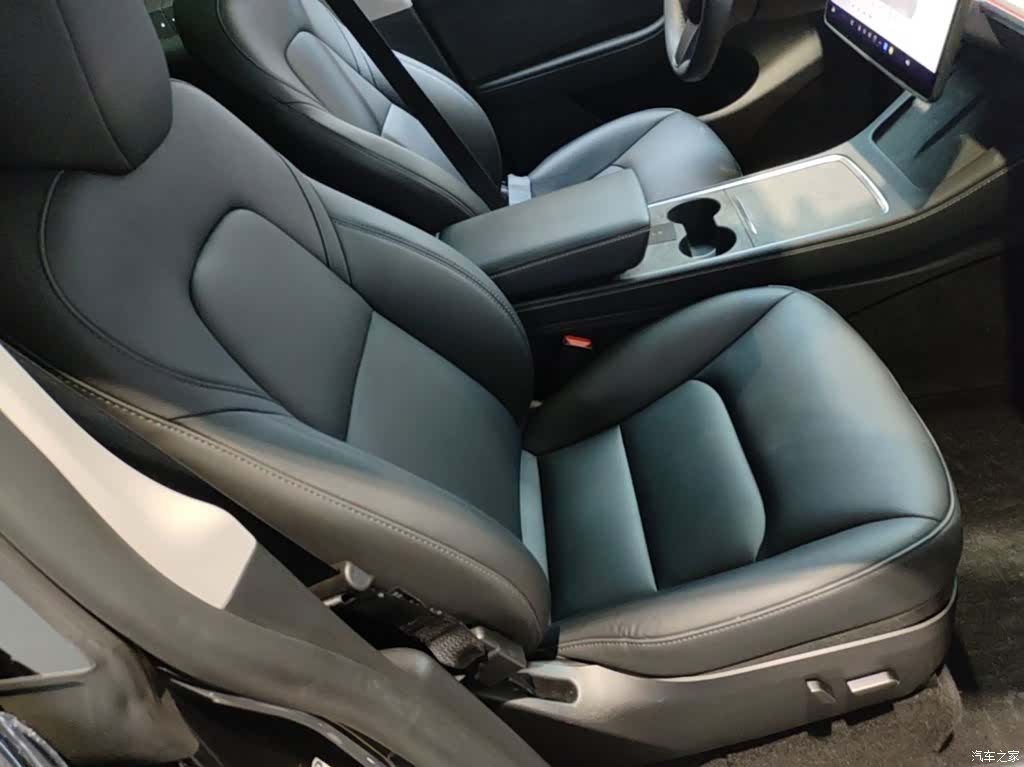 Tesla Model Y, 2024 25