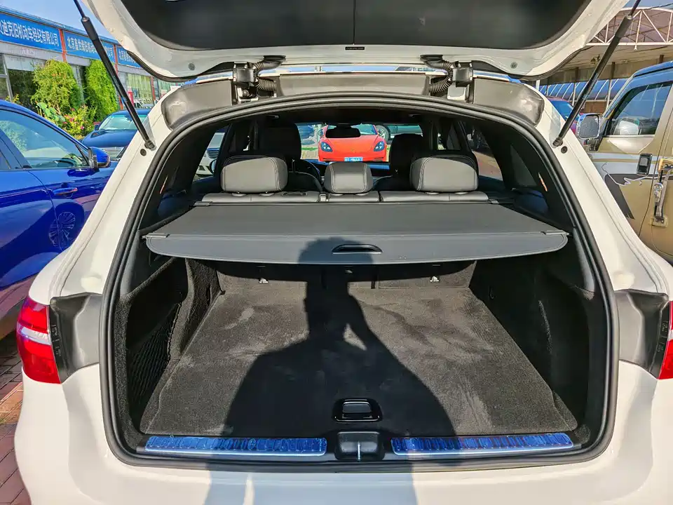 Mercedes-Benz GLC Mercedes-Benz GLC