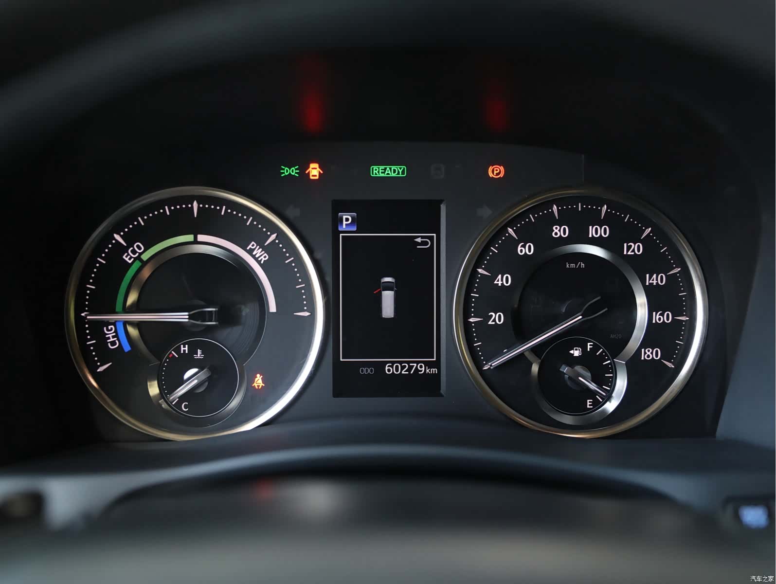 Toyota Vellfire, 2023 9