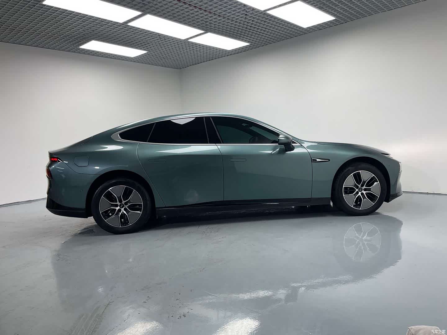 Xpeng P7, 2023 7