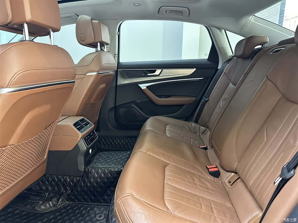 Audi A6L, 2019 6