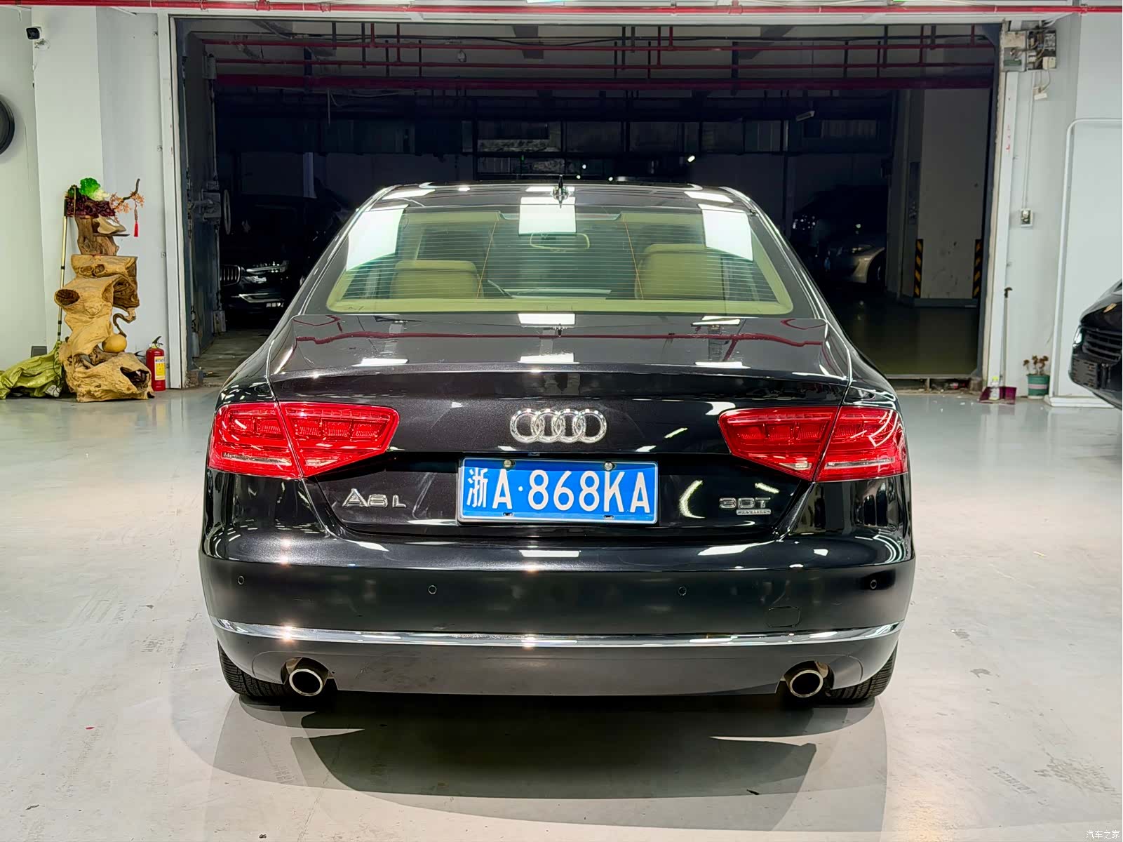 Audi A8L, 2011 6