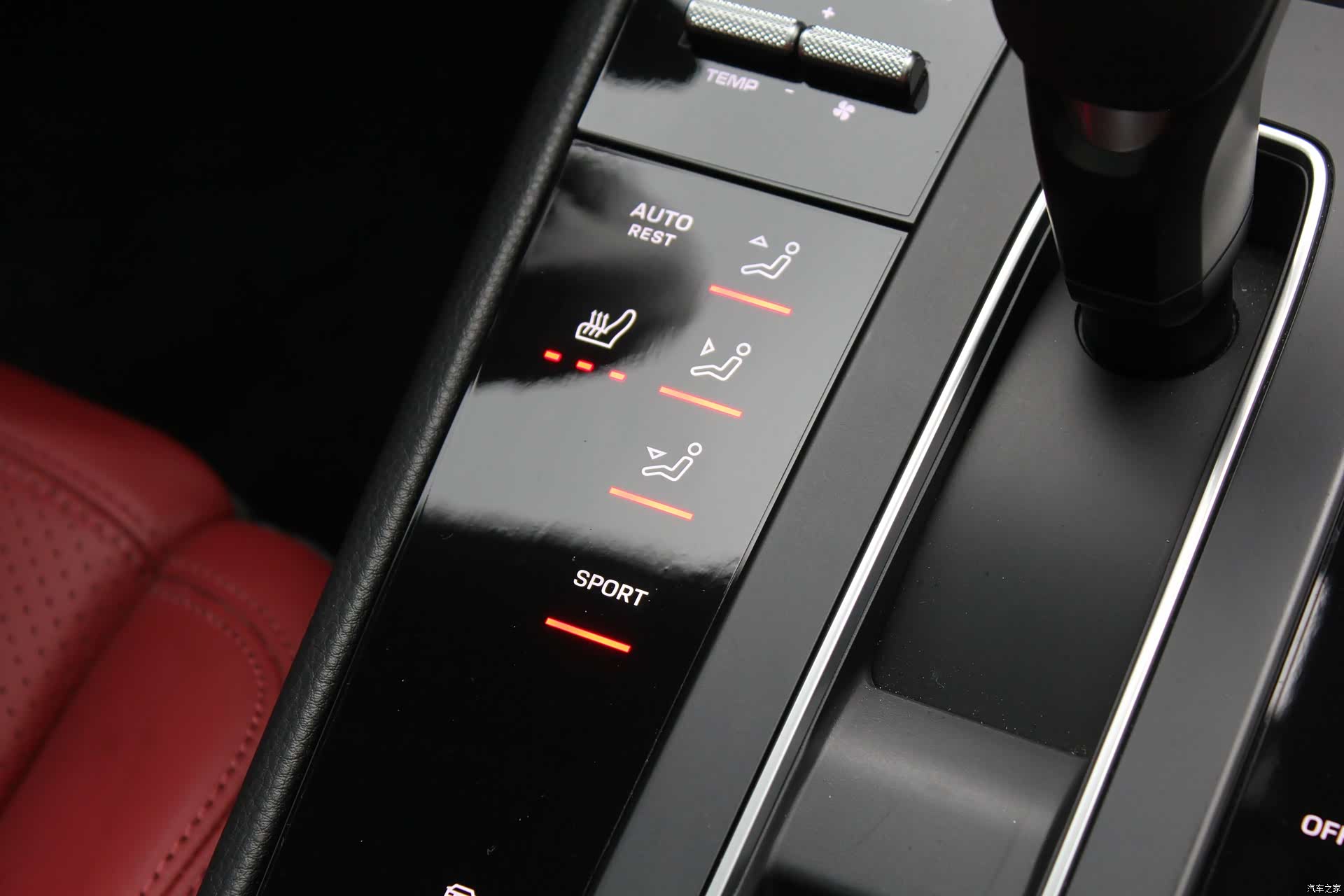 Porsche Macan, 2022 12