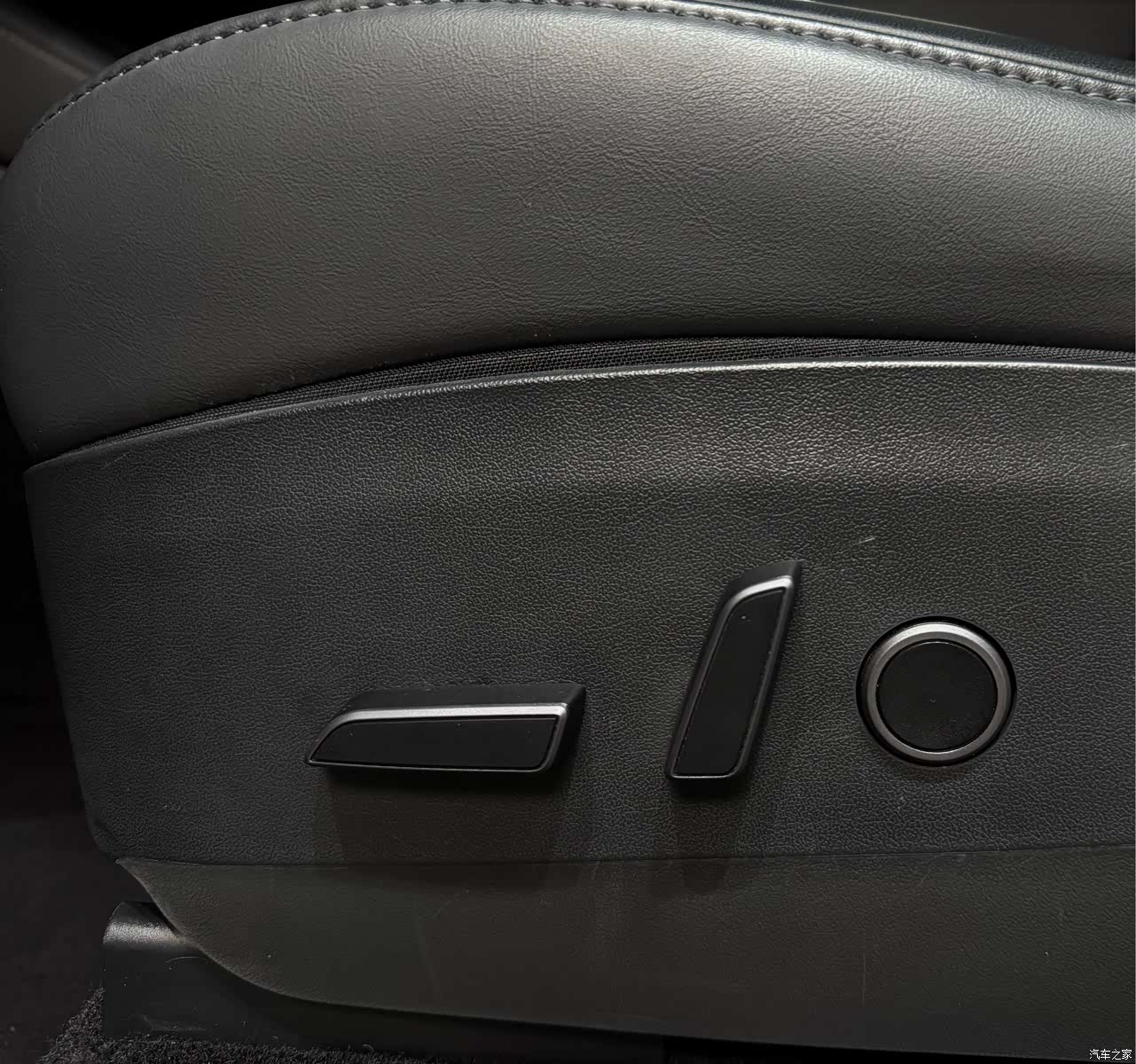 Tesla Model Y, 2022 15