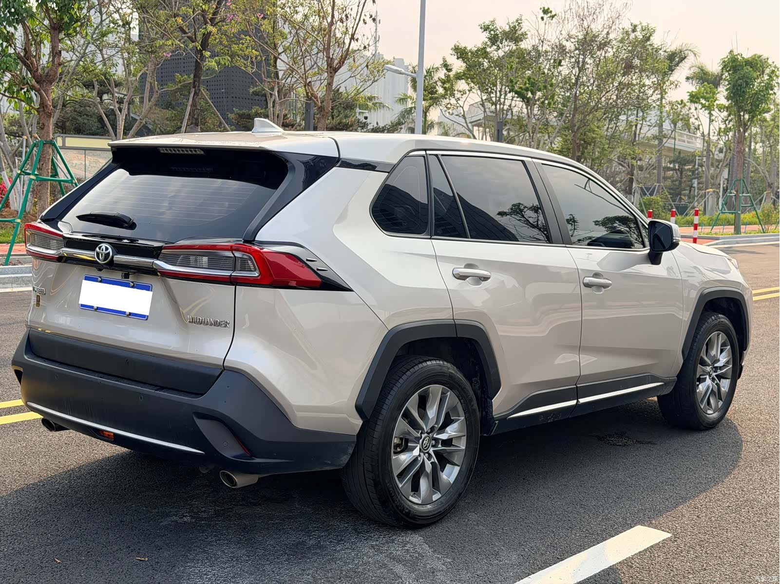 Toyota Wildlander, 2022 8