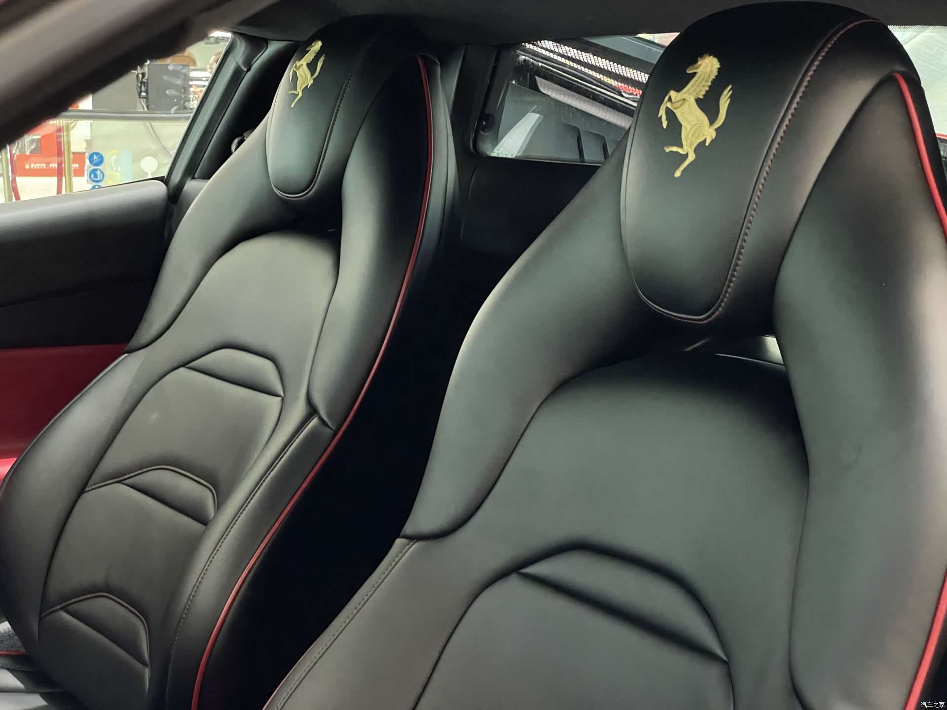 Ferrari 488, 2016 12