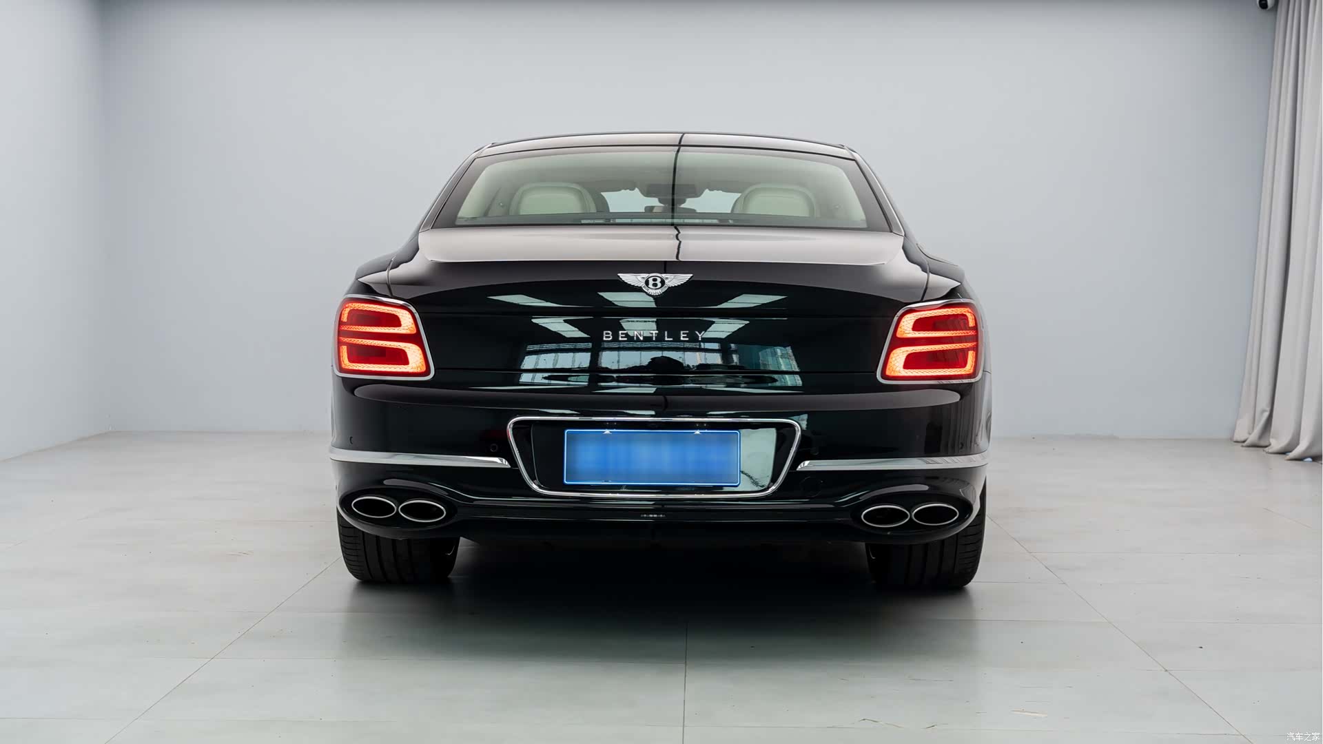 Bentley Flying Spur, 2024 22