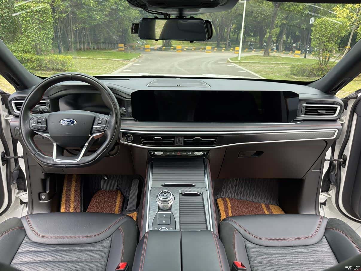 Ford Explorer, 2023 8