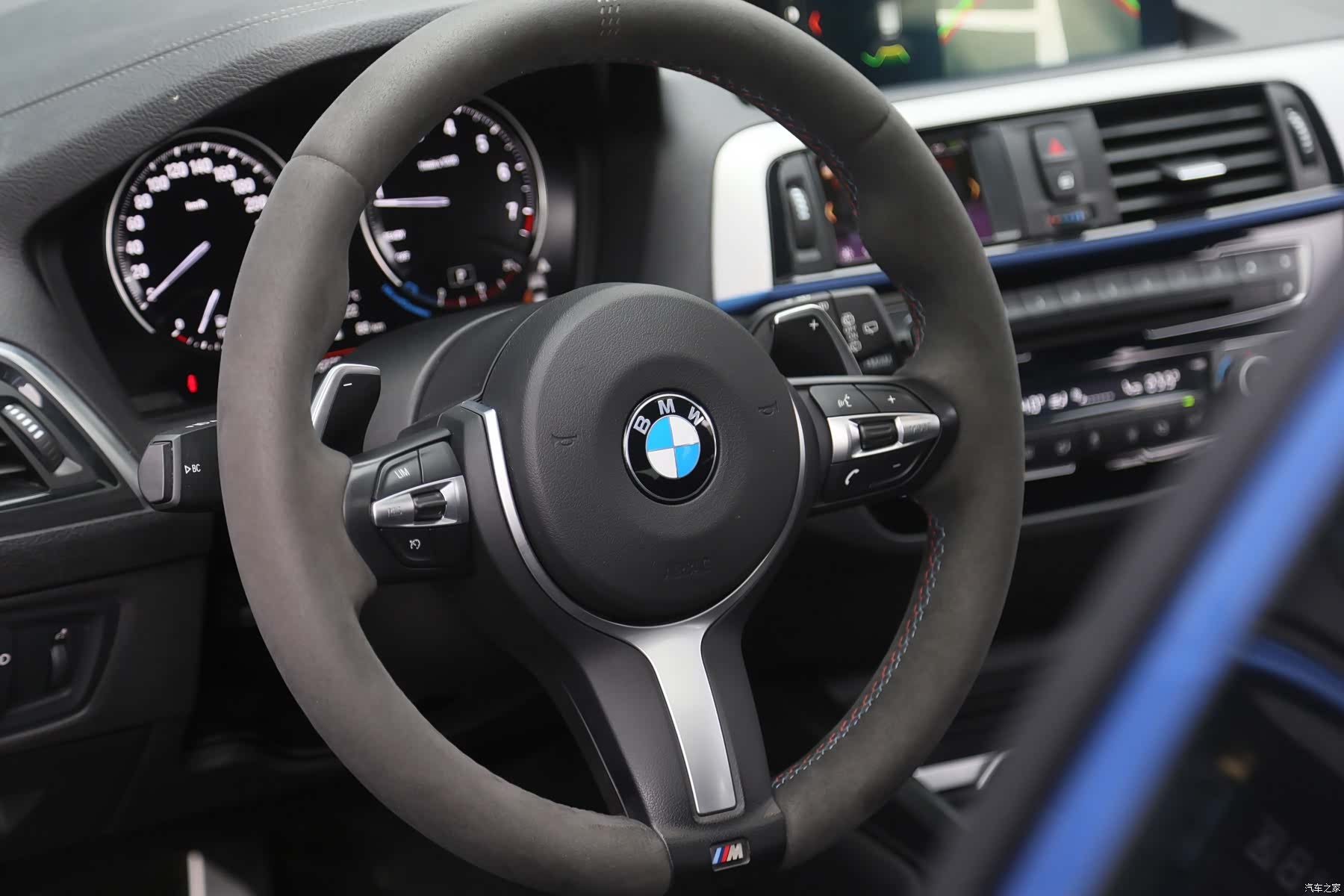 BMW 1 Series, 2017 все фото