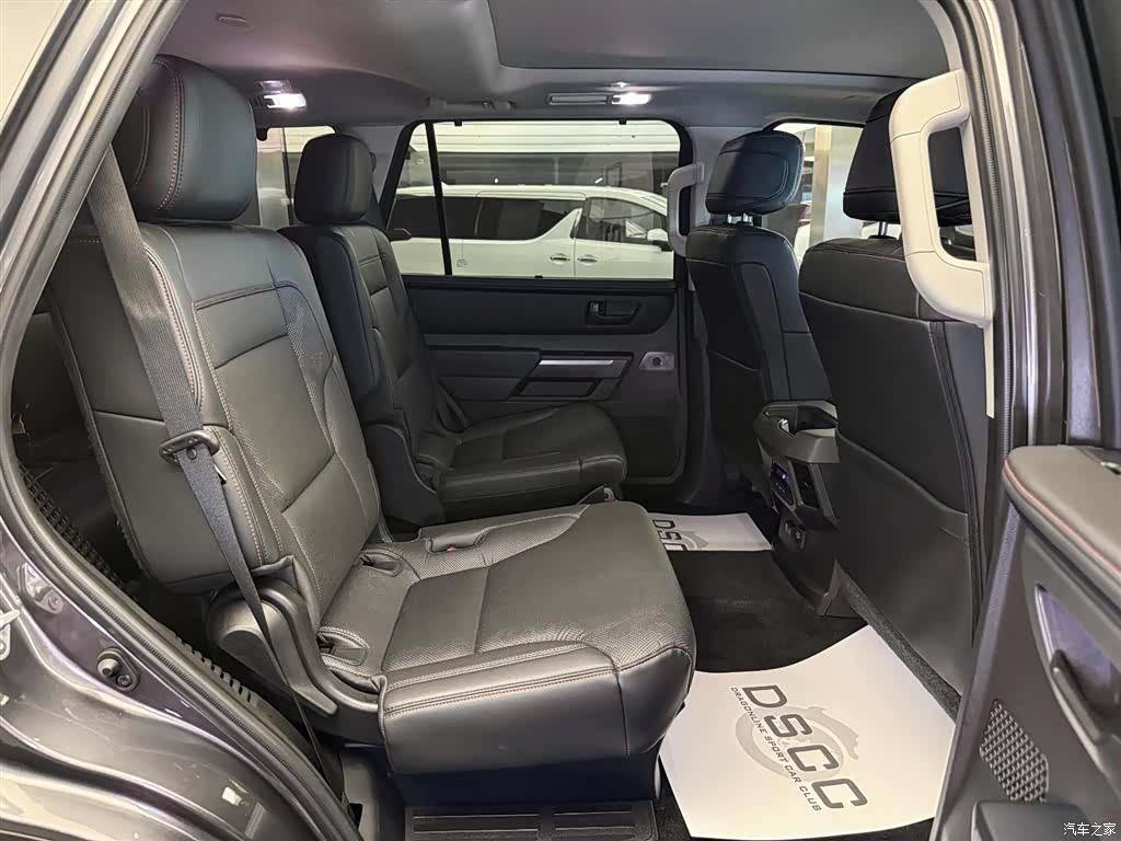 Toyota Sequoia, 2024 12