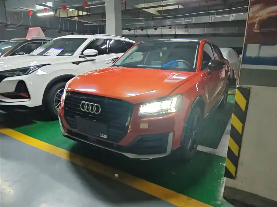 Audi Q2L Audi Q2L
