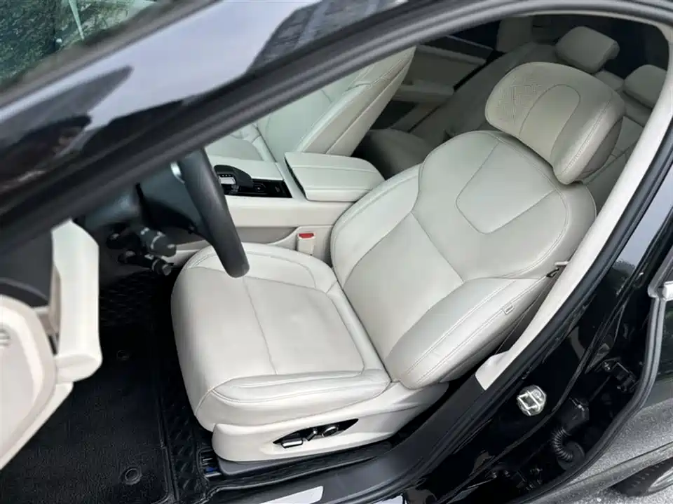 HarmonyOS Ask the world M5