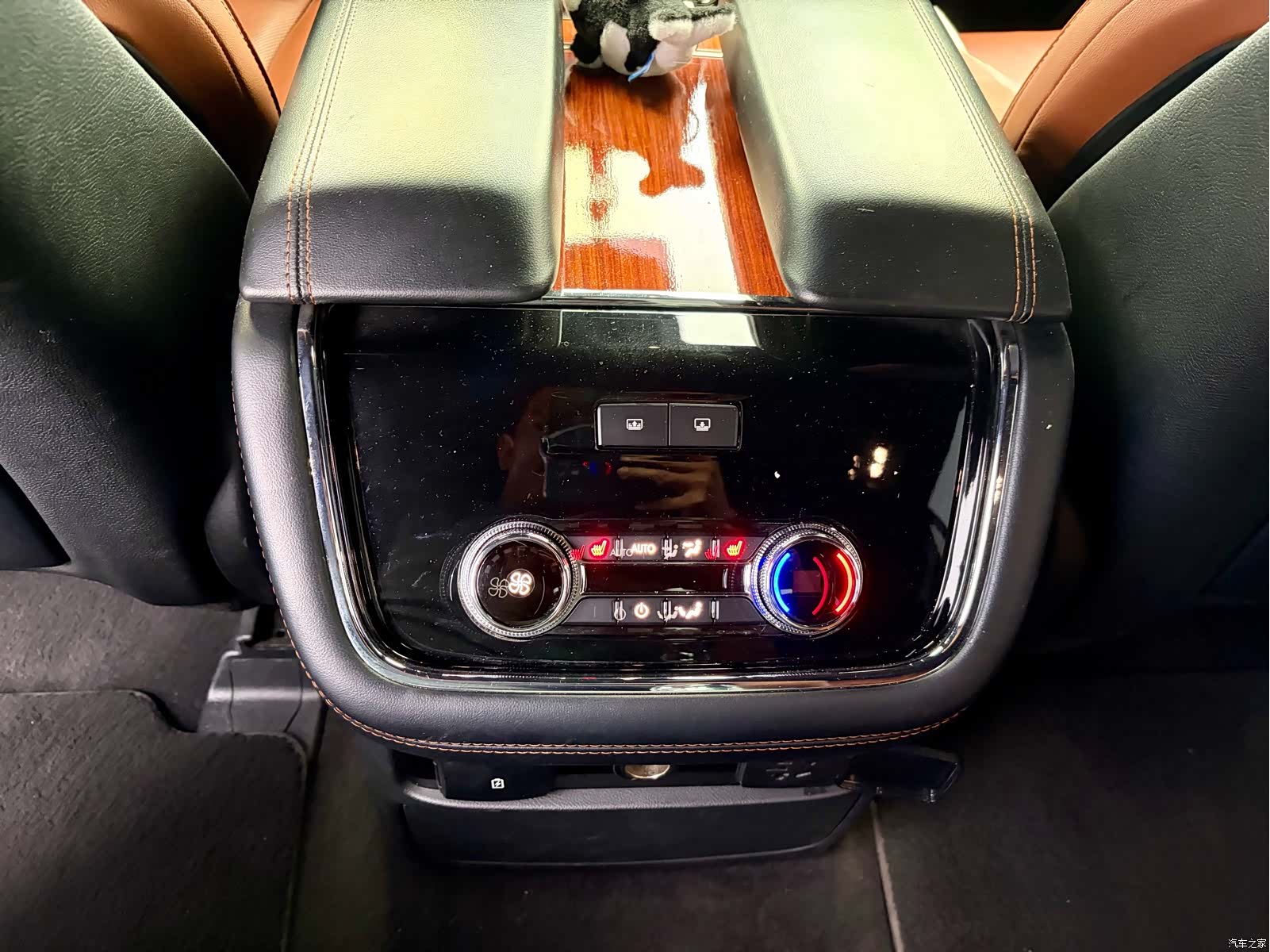 Lincoln Navigator, 2019 9