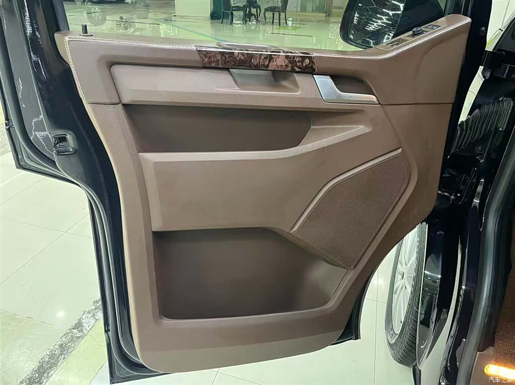 Volkswagen 7, 2018 все фото