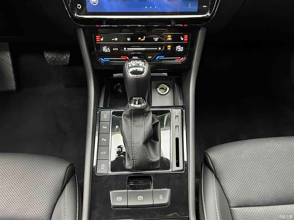 Skoda Superb, 2024 все фото