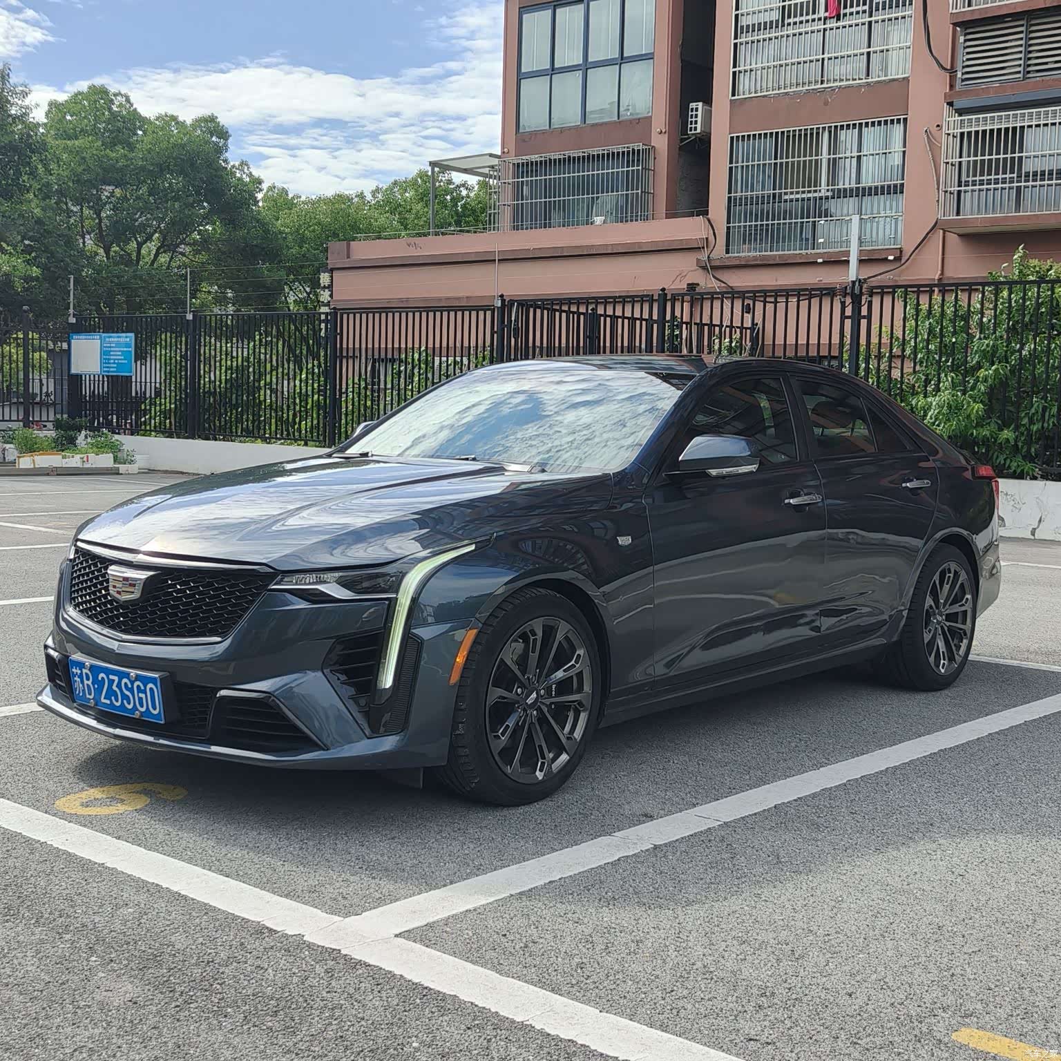 Cadillac CT4