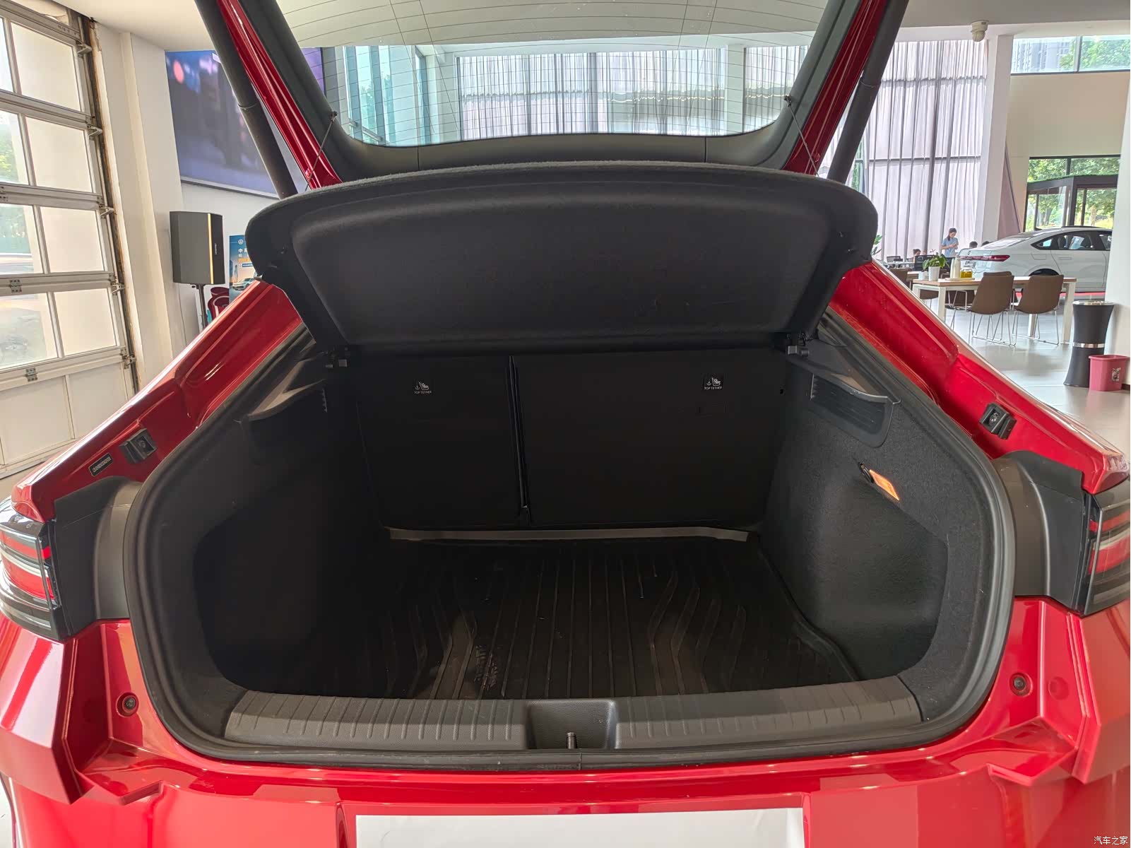 Volkswagen Lamando, 2025 14
