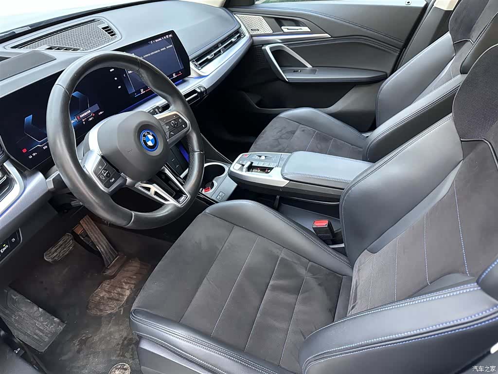 BMW iX1, 2024 8
