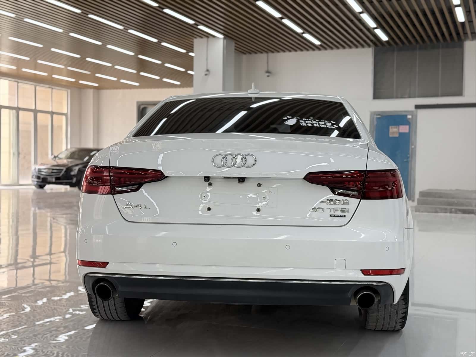 Audi A4L, 2018 7
